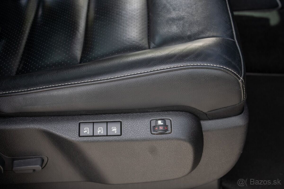 Peugeot Traveller Active 2020 110kW - 13
