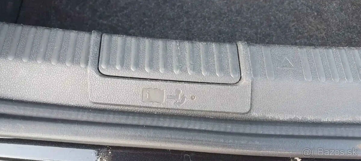 Škoda Superb L&K 2.0 TSi sedan DSG CANTON - 13