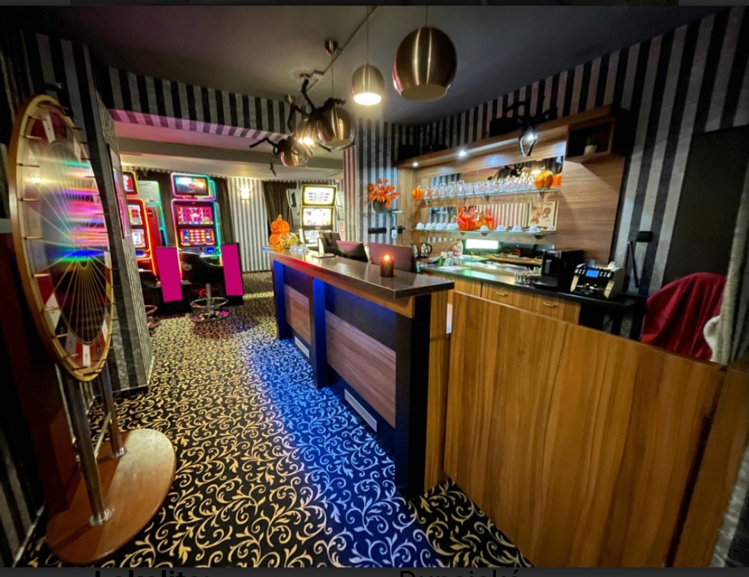 Obchodna budova - 13