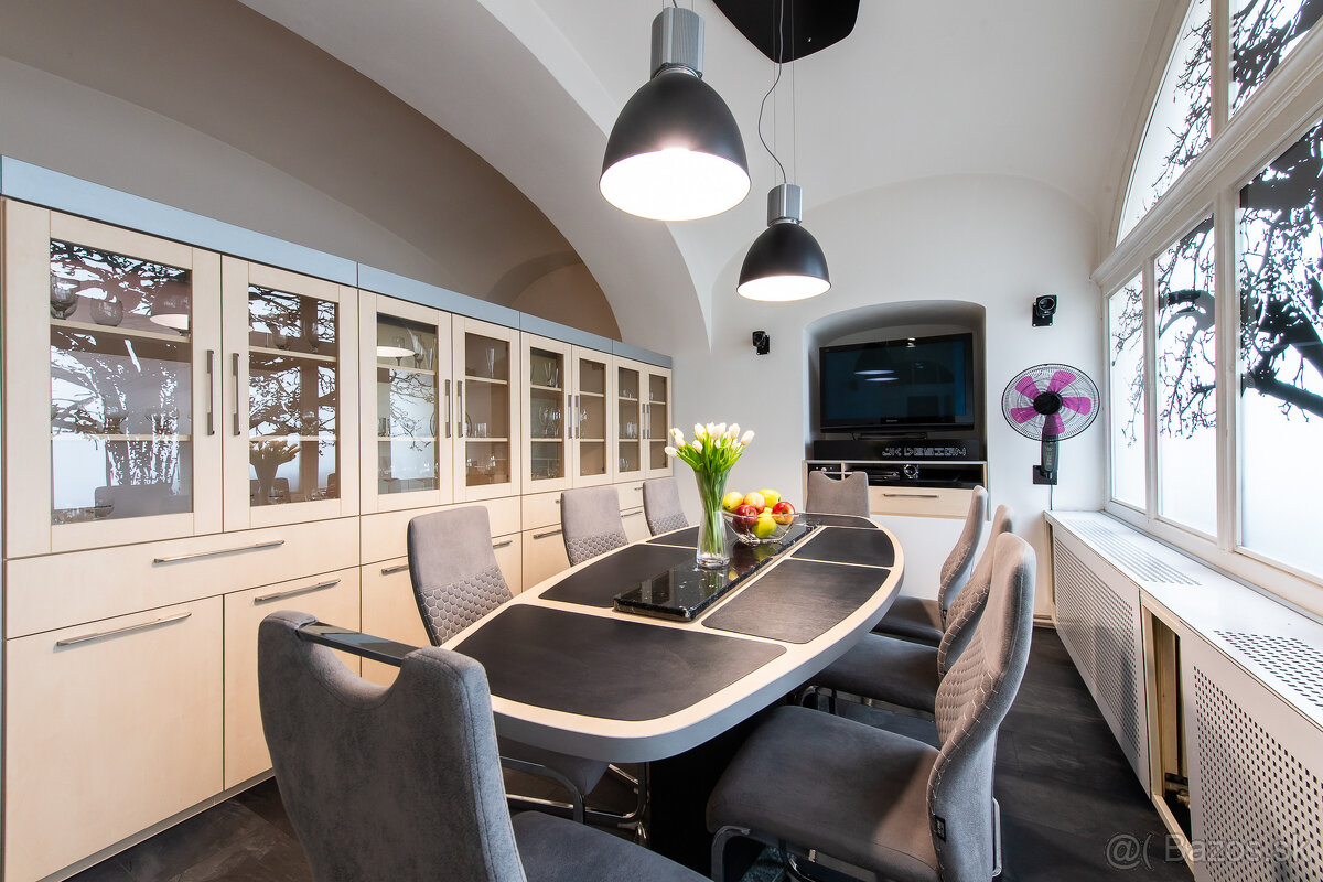 Na predaj 2 izbový byt, centrum - Košice, Hlavná - 13