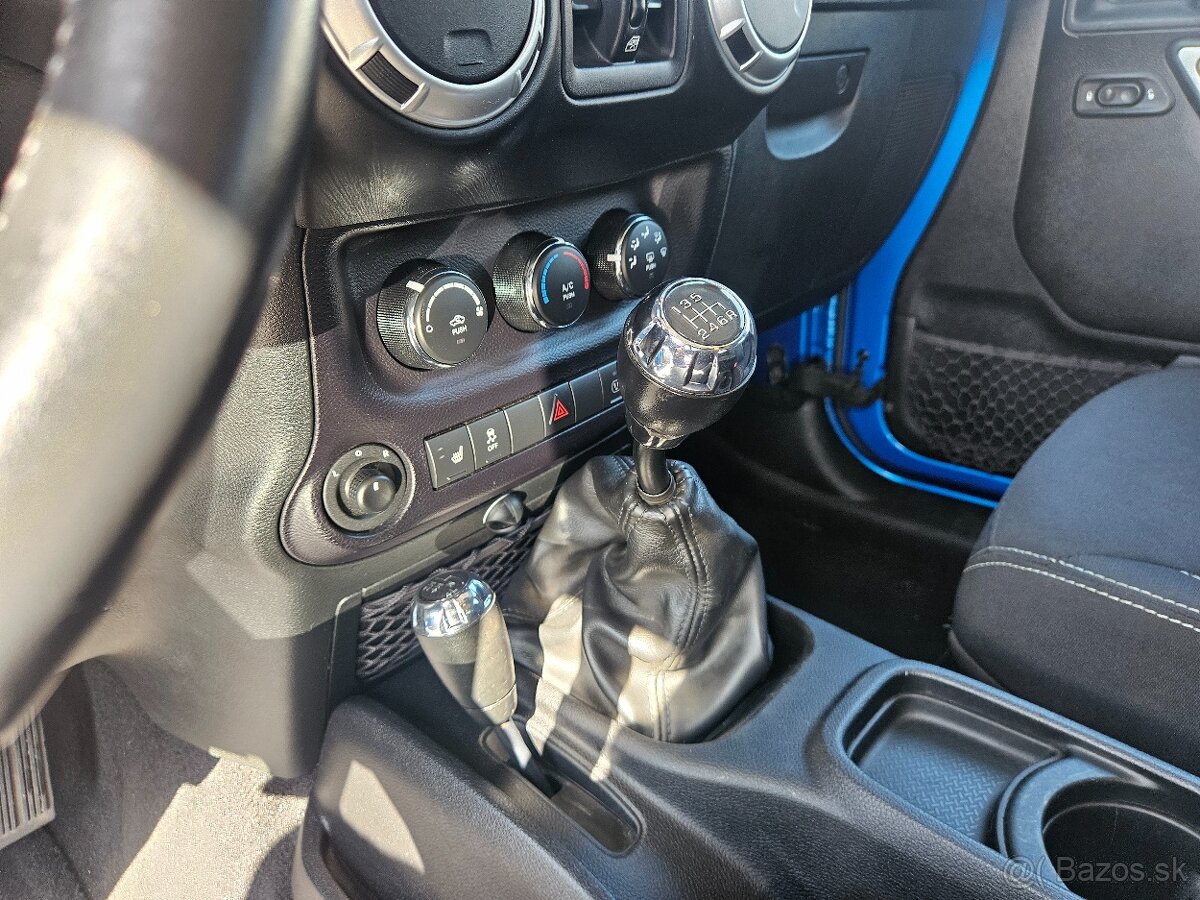 JEEP WRANGLER UNLIMITED RUBICON 3.6i V6 - 13