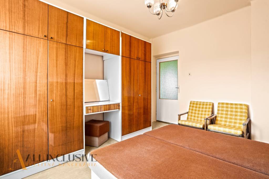 ALL INCLUSIVE | NA PREDAJ 7-IZBOVÝ POSCHODOVÝ RODINNÝ DOM V - 13