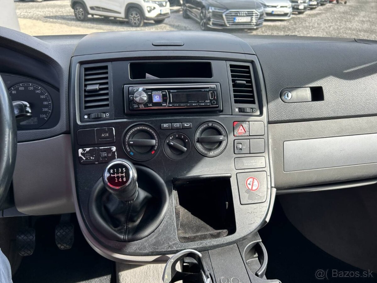 Volkswagen T5 Multivan - 13