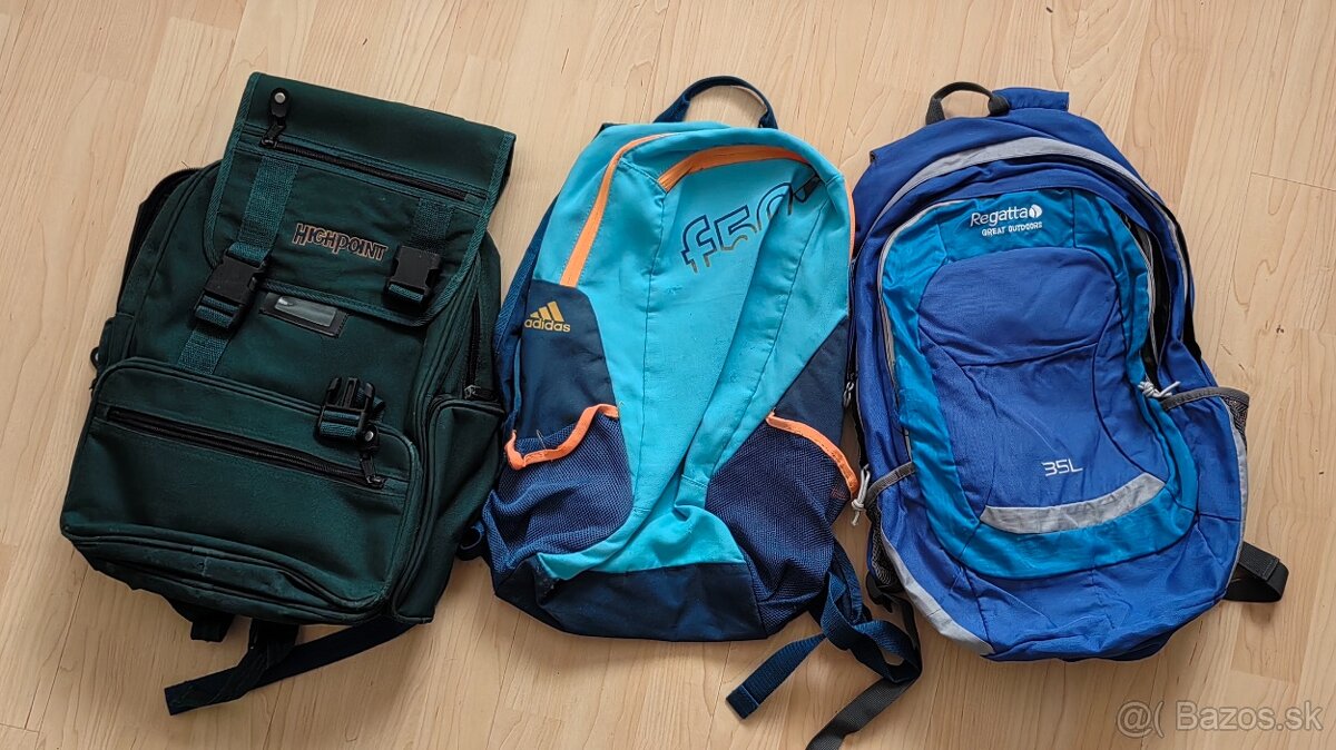 Posteľ, skrinky, stôl, stoličky, nočné stolíky, obrázky. - 13