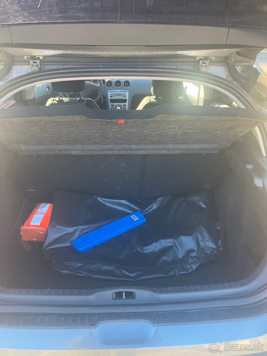 Peugeot 308 rv 2010 - 13