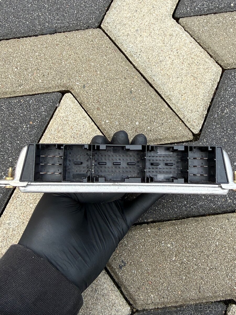 Náhradné diely BMW E46 325CI M54B25 - 13