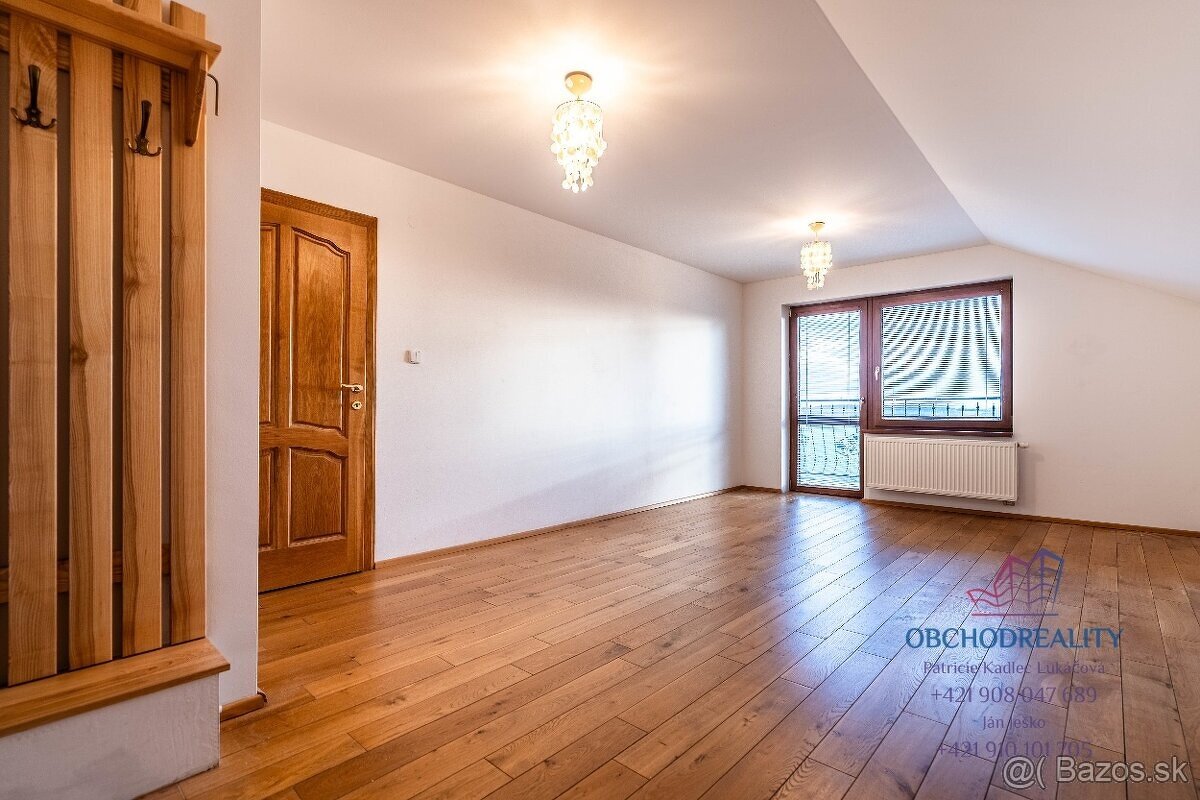 Rodinný dom s bazénom, relax zónou neďaleko Šíravy - 13