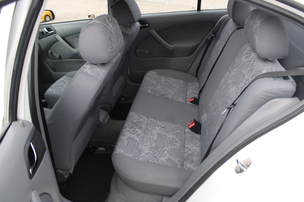 Škoda Octavia 1,4 MPi 44 kW LX - 13