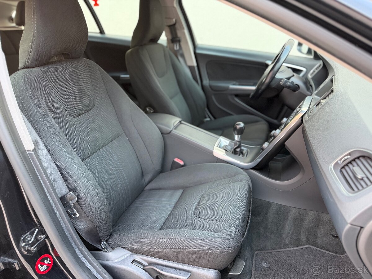 Volvo V60 Kinetic D2 1.6D - 13