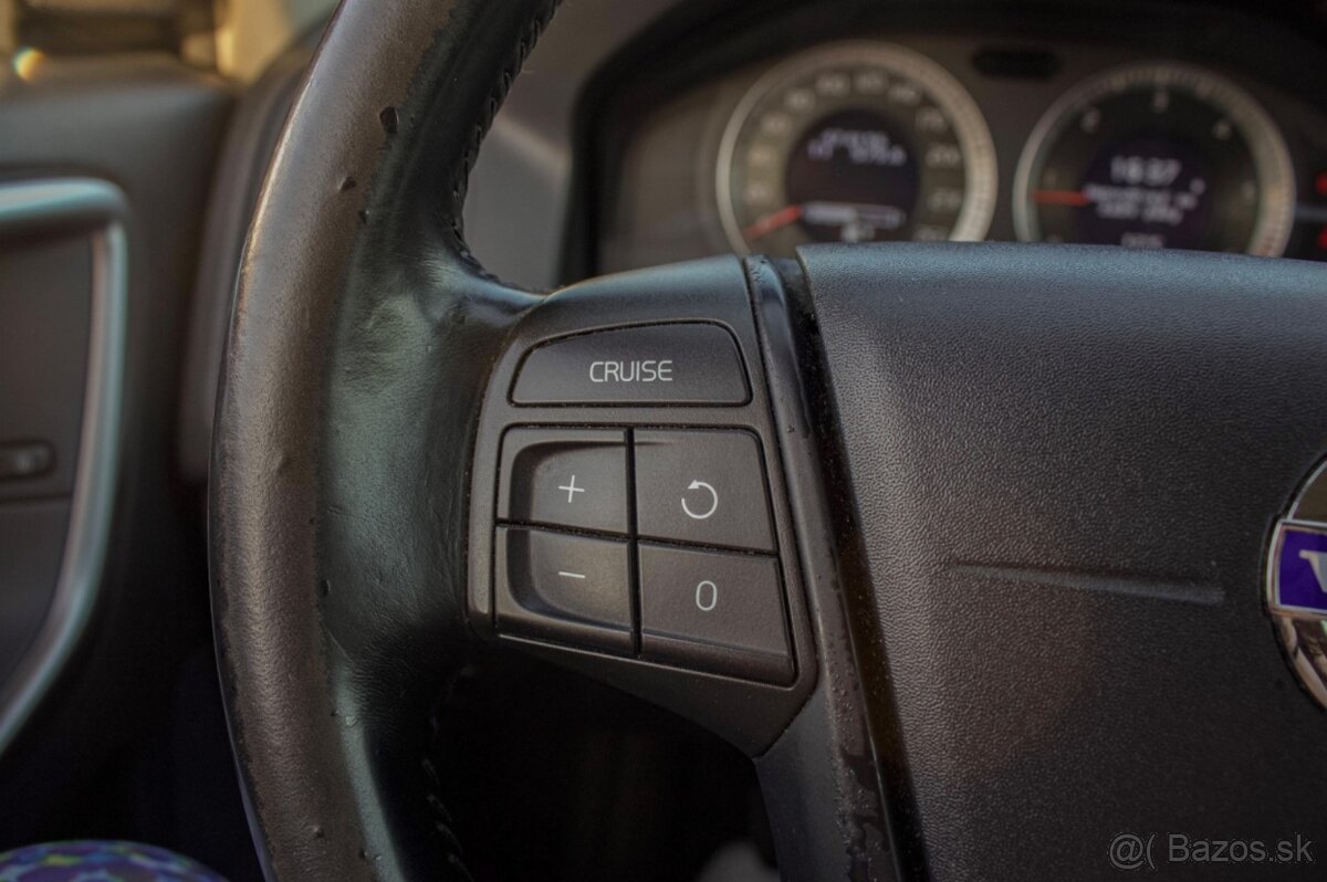 Volvo XC60 D5 (151kW) AWD Kinetic - 13