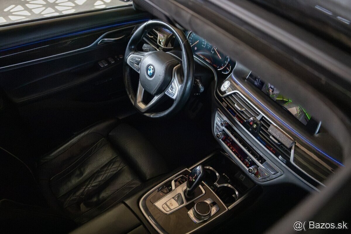 BMW Rad 7 750Li xDrive A/T - 13