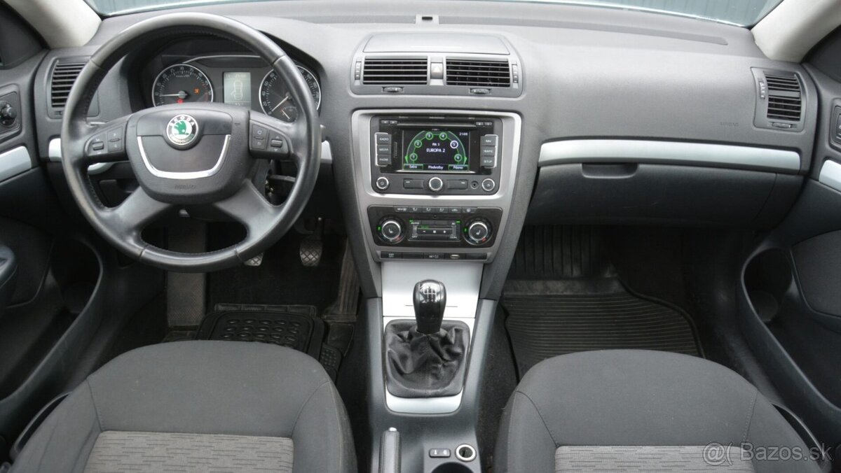 Škoda Octavia Combi 2.0 TDi - 13