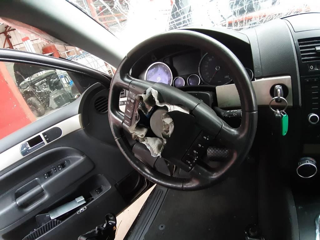 Volkswagen Touareg 3,0TDI 165kw - 13