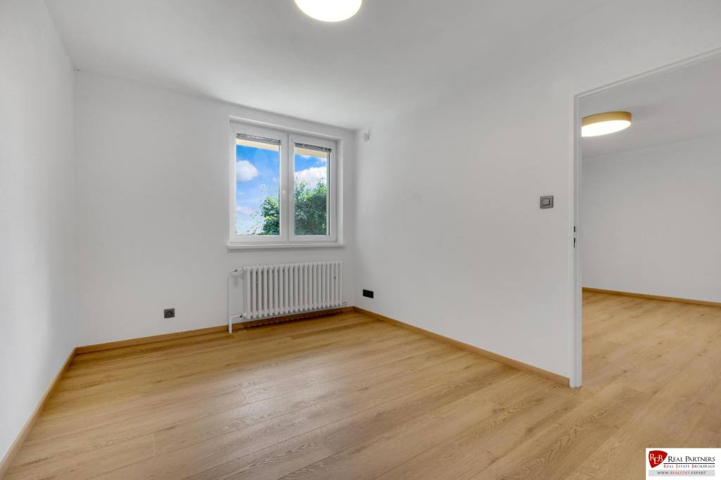 REB.sk Prenájom moderný 8 izbový RD, 250 m2,Sološnicka ul, K - 13