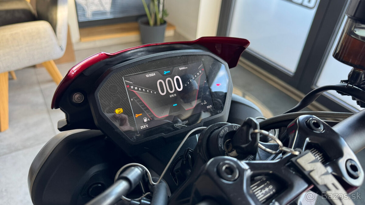 Triumph Street Triple RS - 13