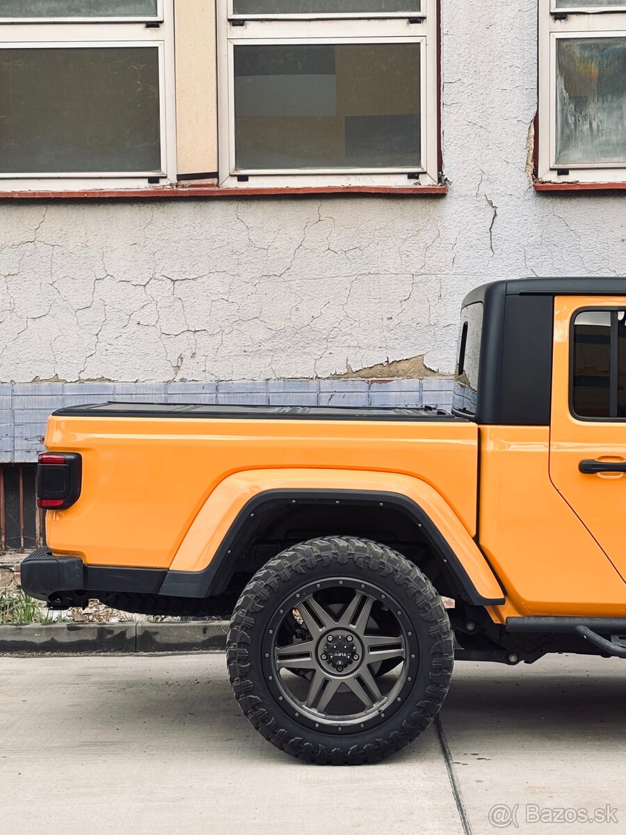 Jeep Gladiator pick-up 3.6 V6 vymena - 13
