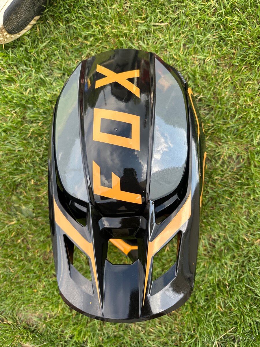 Prilba fox V2 - 13