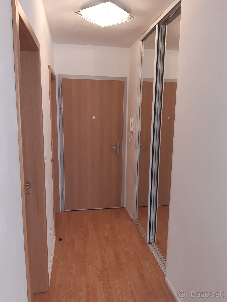 2i byt (novostavba), kryté parkovanie, veľký balkón, sklad - 13