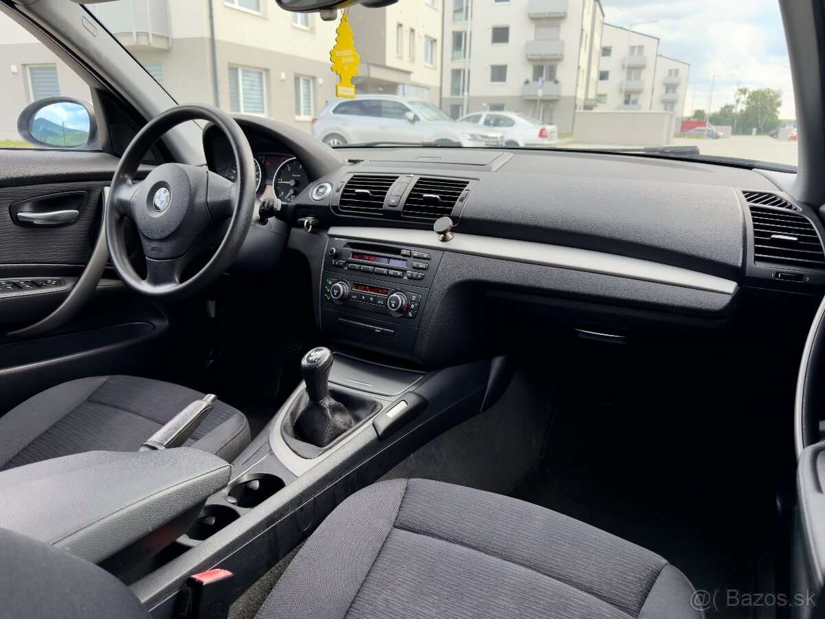 BMW 120d E87 / LCI / XENON / PDC - 13