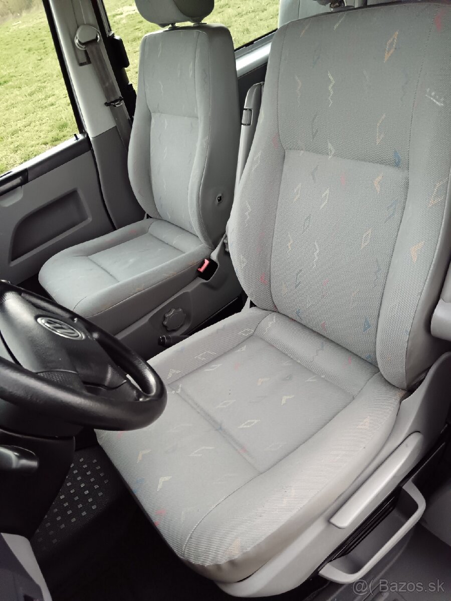 Predám dodávku vw transporter T5 77kw 1.9tdi - 13