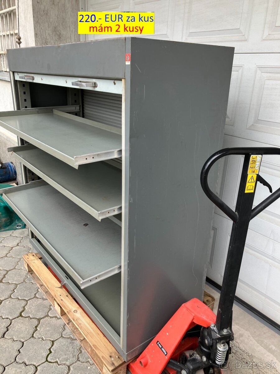 Kovová roletová skriňa - 13