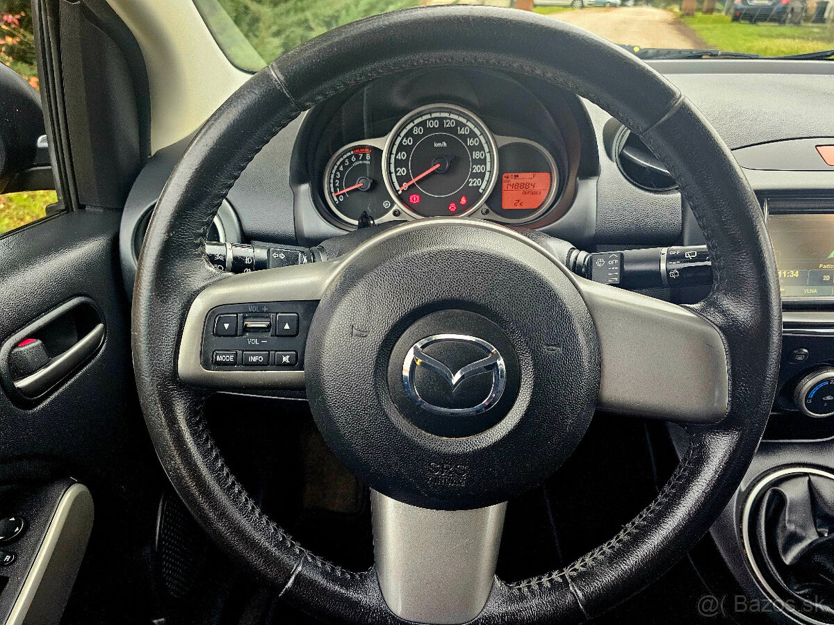 Mazda 2 - 13