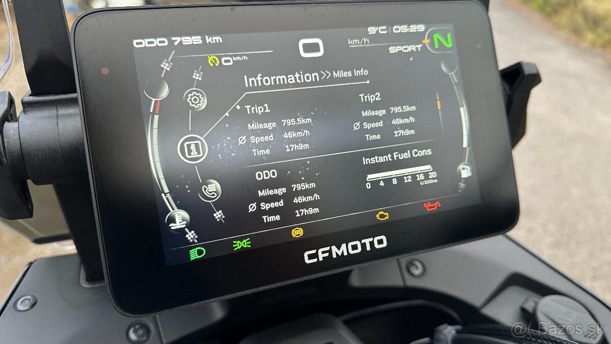 CF Moto 800MT Touring r.v. 2023 - 13