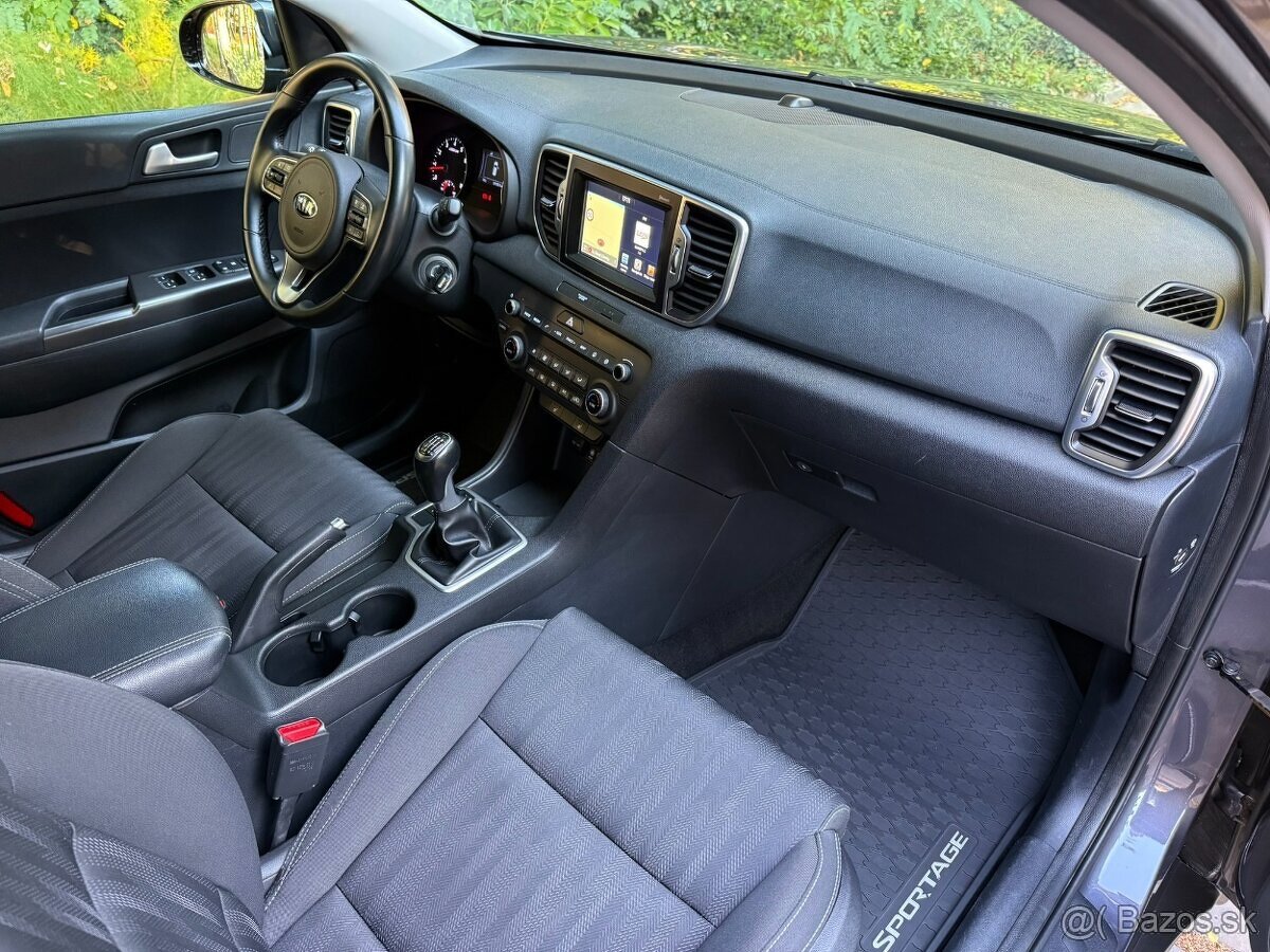 KIA SPORTAGE 1.6 GDI GOLD 2018/ 1.MAJITEĽ/ NEBÚRANÉ/ SK AUTO - 13