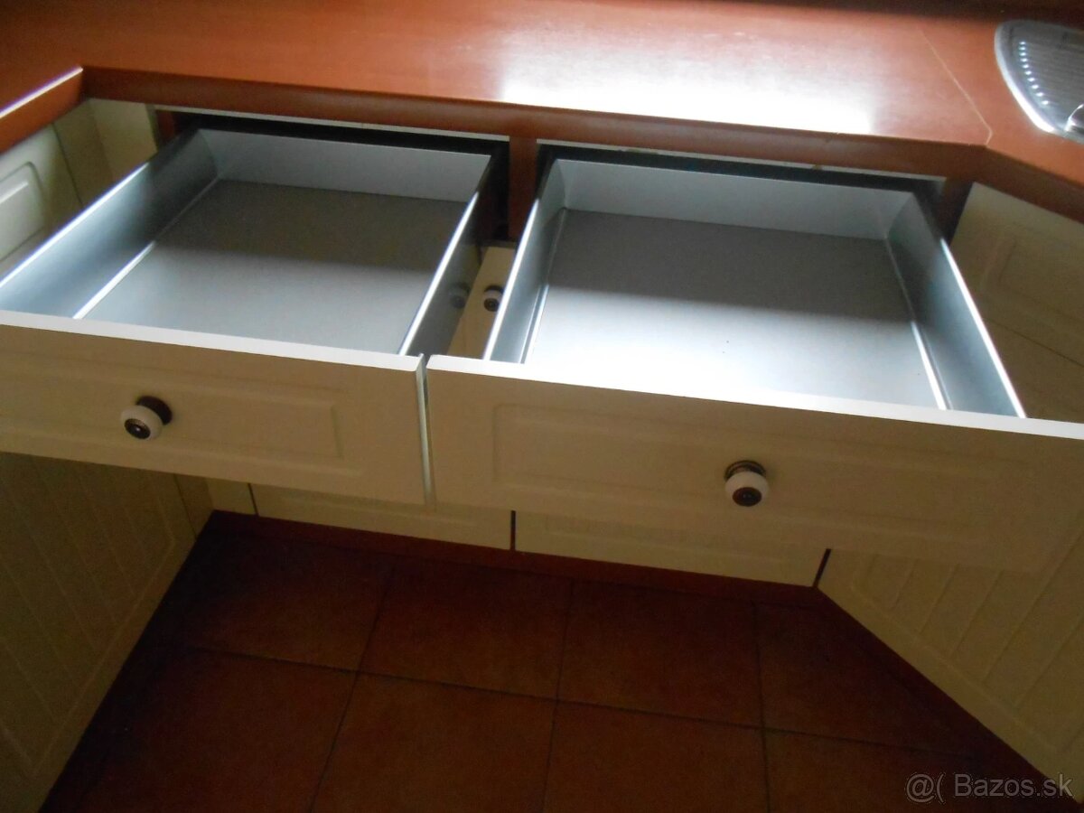 Kuchyně ve venkovském stylu (0610.11) - 13