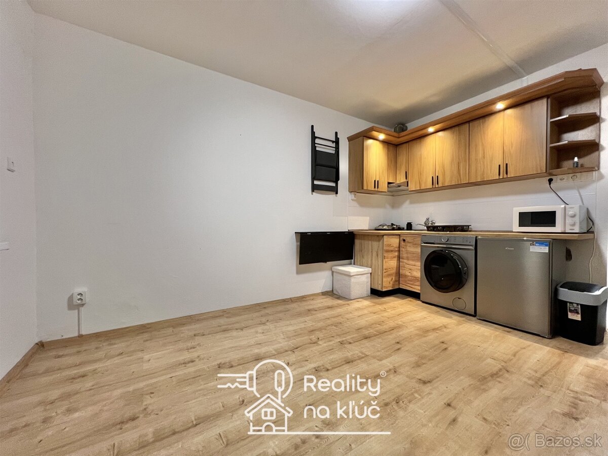 Na prenájom zrekonštruovaná zariadená garsónka na Nábrežnej - 13