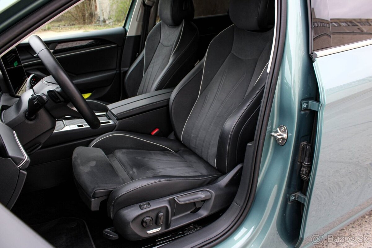 Volkswagen Passat Variant 1.5 TSI eHybrid ELEGANCE - 13