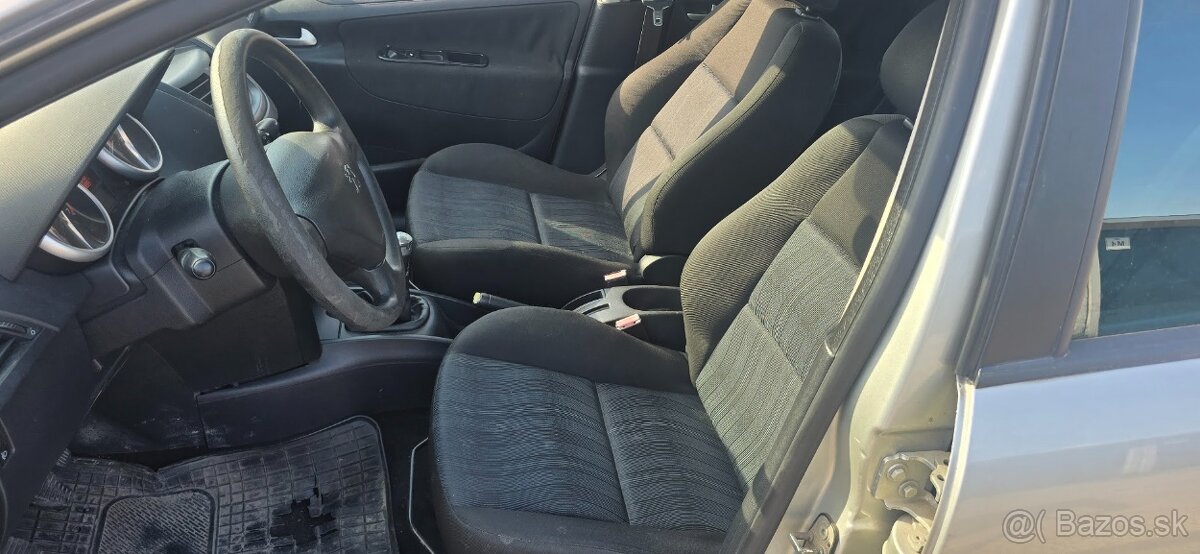 Peugeot 1.4 B SW 208 - 13