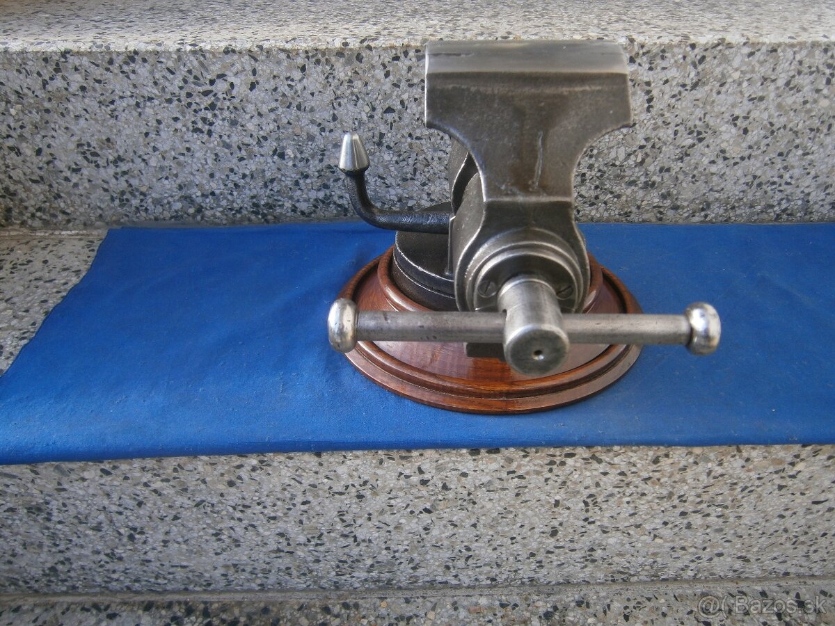 Menší svěráky - 13