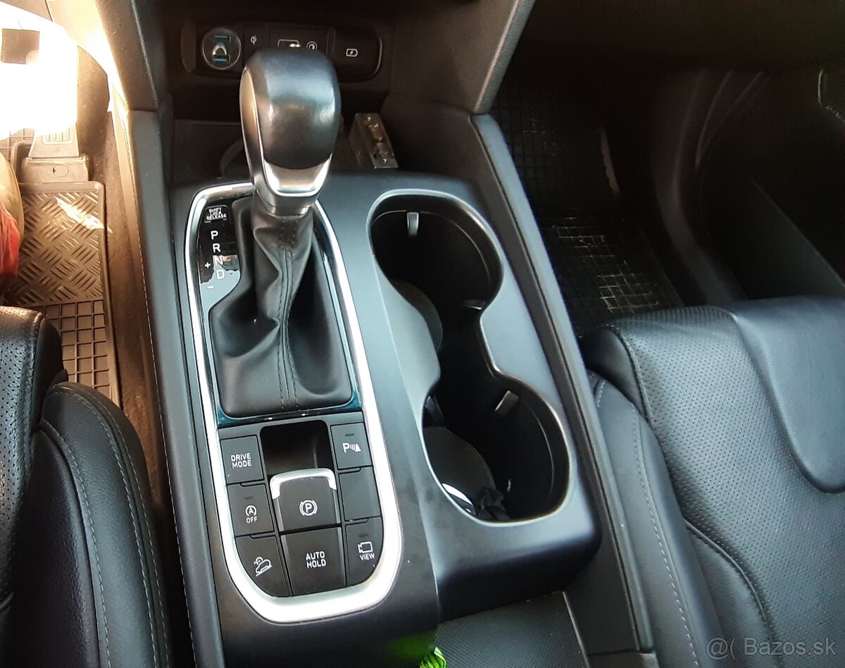 Predám Hyundai Santa Fe, Premium - 13