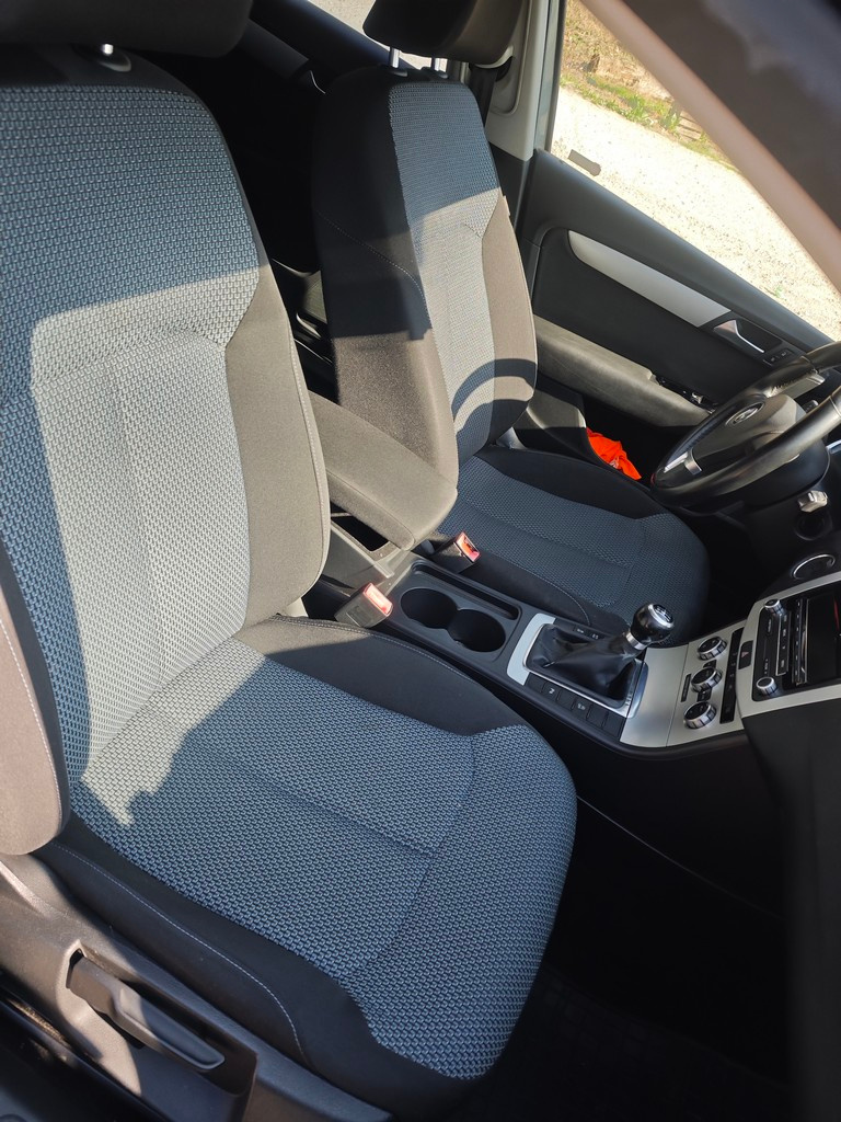 VOLKSWAGEN PASSAT 1.6 TDI B7 - 13