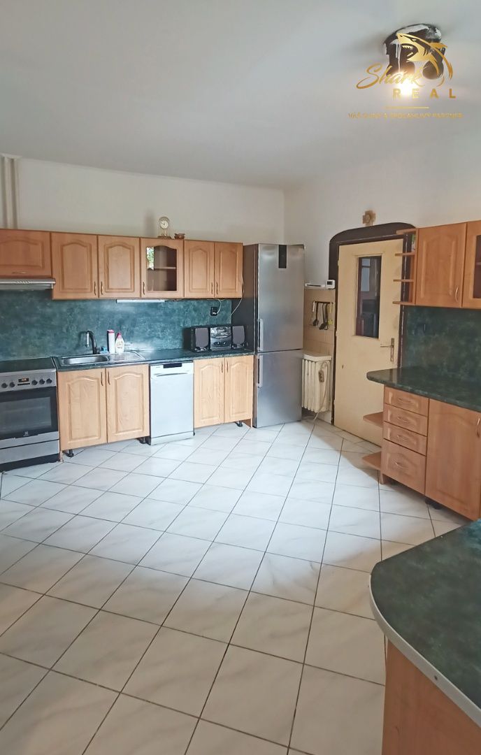 REZERVOVANÉ Rodinný dom s potenciálom neďaleko Zlatých Mora - 13