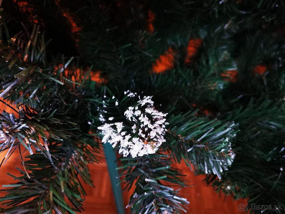 Umelý vianočný stromček - 13