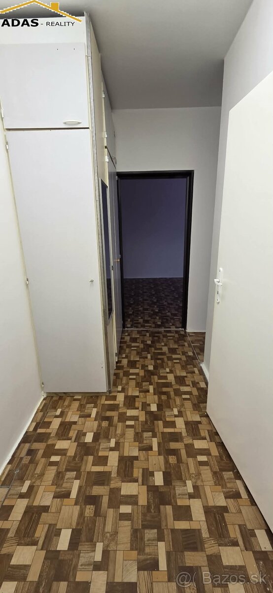 Ponúkame na predaj 2 izbový byt s balkónom. - 13