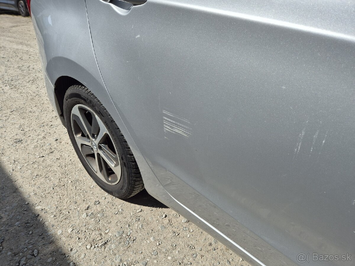Predám Hyundai i30 combi 1.6 CRDi - 13
