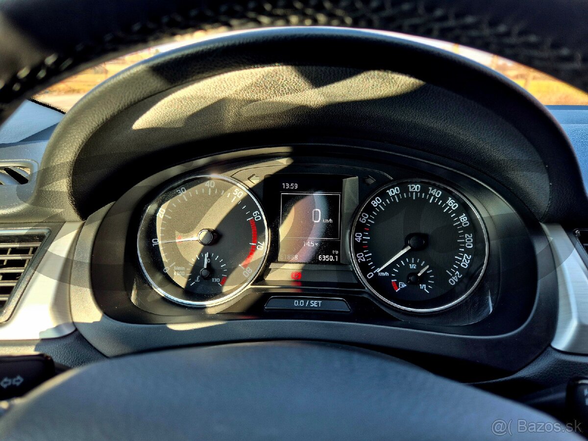 Škoda Rapid Spaceback 1.2 TSI - 13