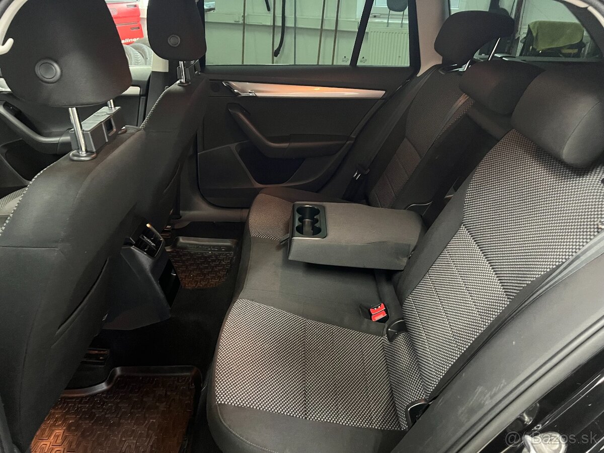 Škoda Octavia Kombi 1.6TDi TAŘNÉ ZAŘÍZENÍ NAVI ZIMNÍ ALU - 13