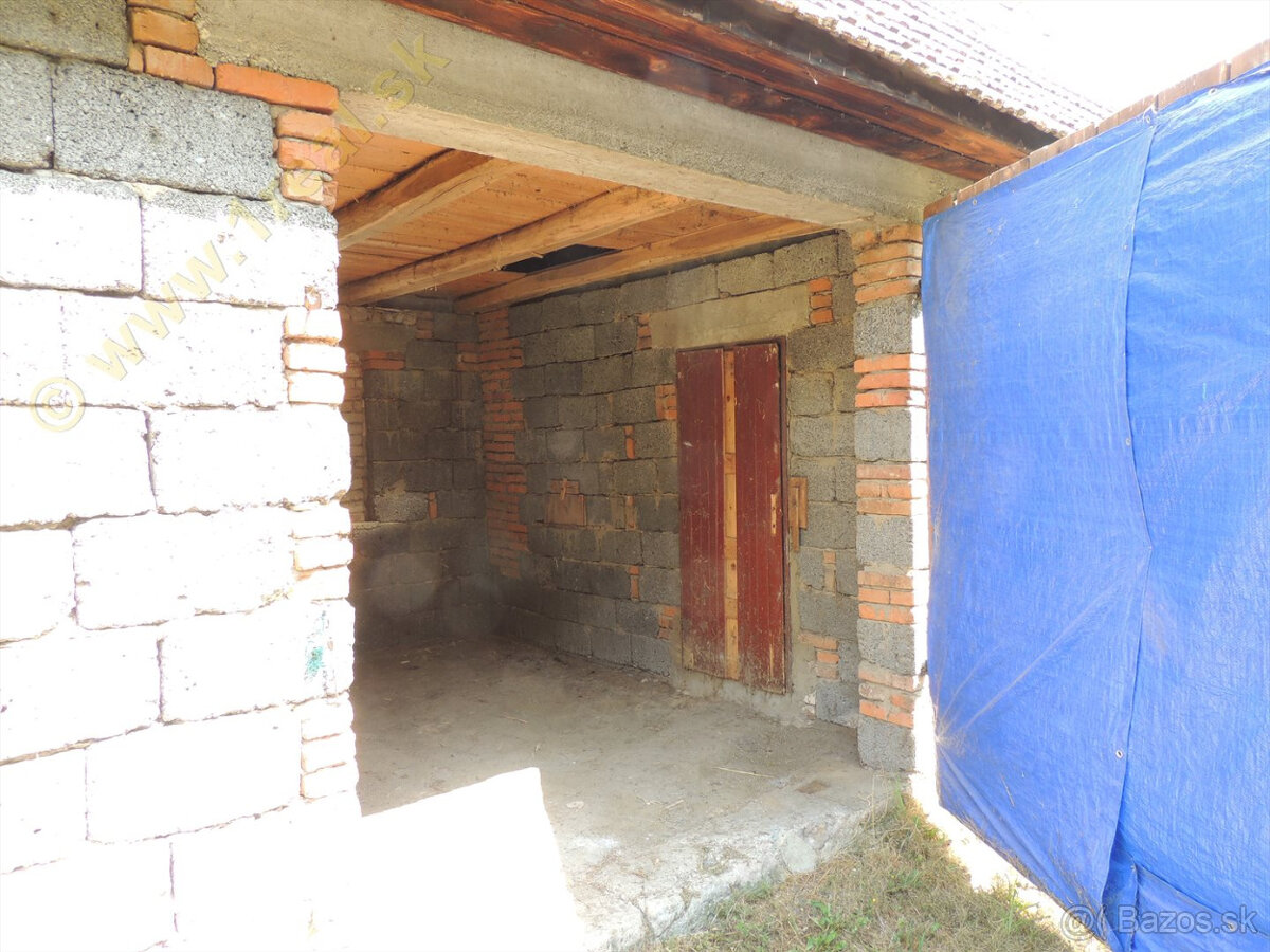 Nová Baňa - Chalupa, Dom, Pozemky - 13