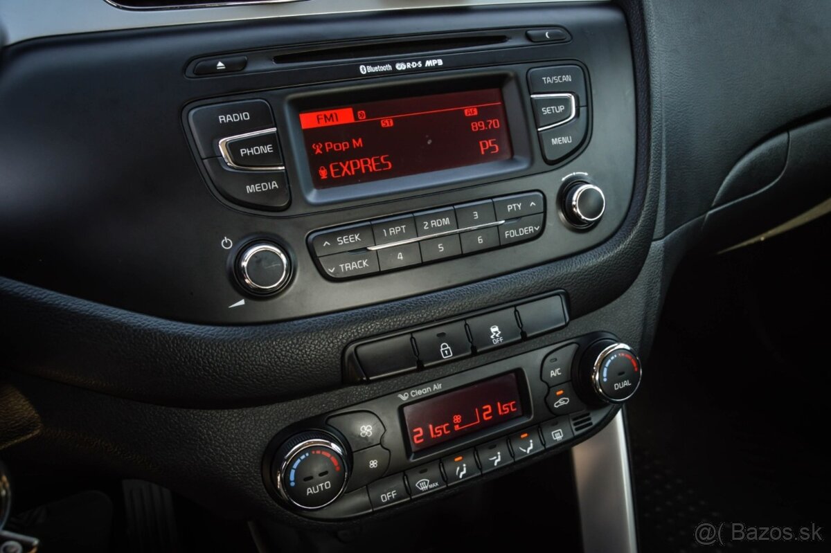 Kia Ceed 1.6 CRDi 81kW 2012 • 6 rýchlostí • Tempomat • - 13