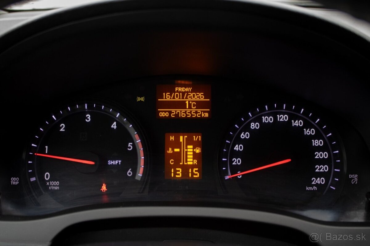 Toyota Avensis Combi 91 kW - 13