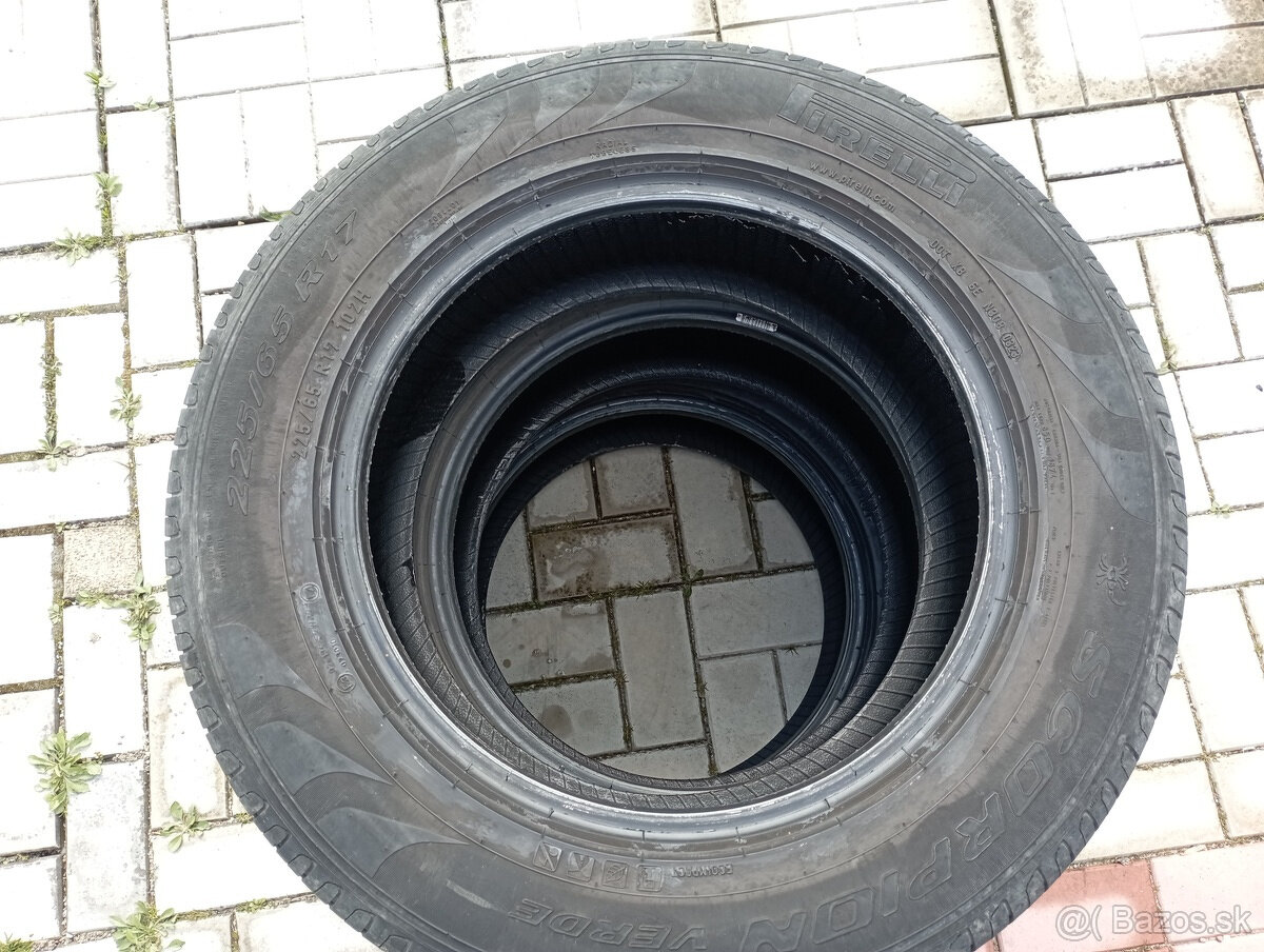 225/65/17 Pirelli letné pneu 4ks - 13