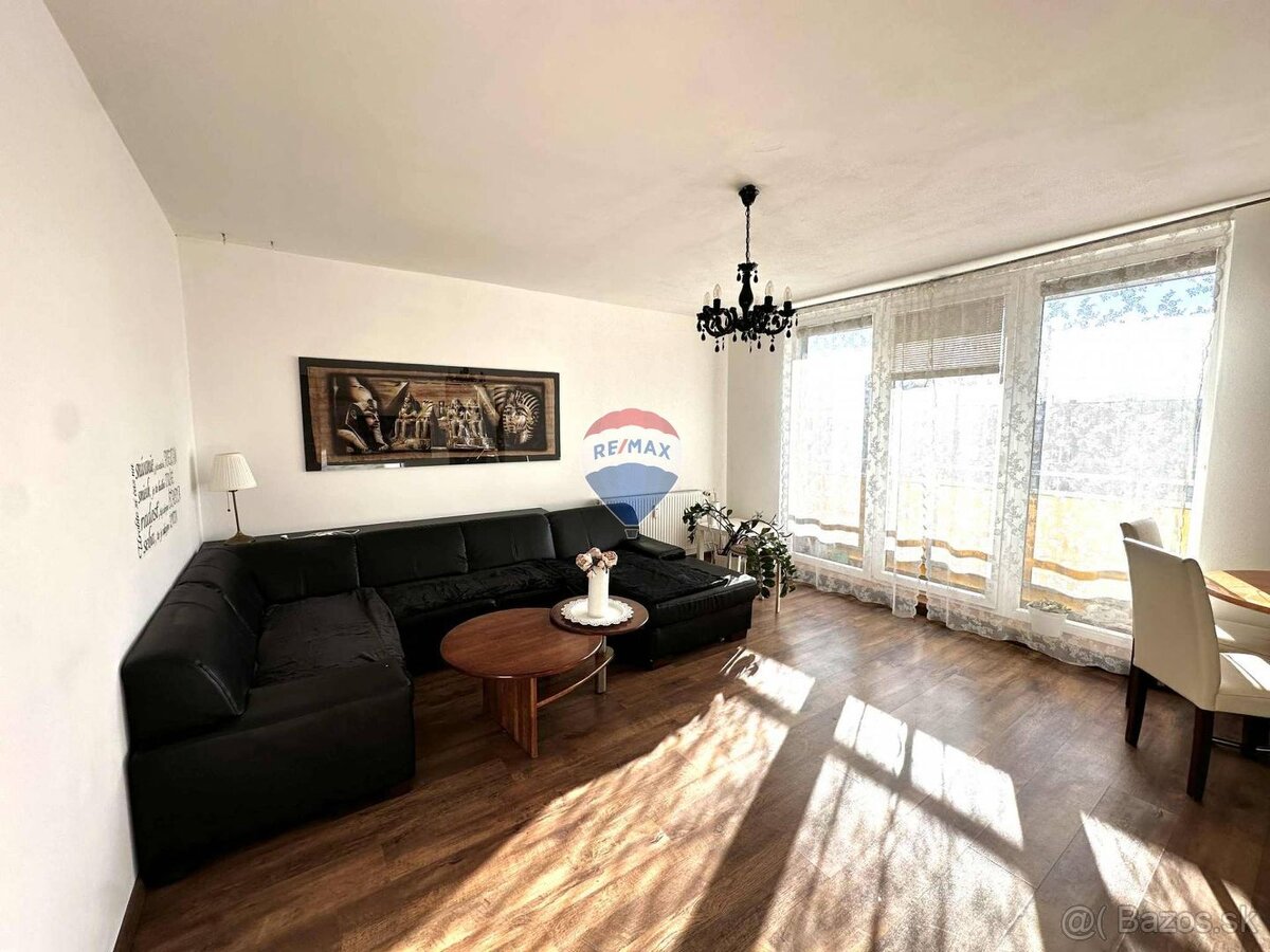 Prenájom priestranný 5 izbový byt - 13