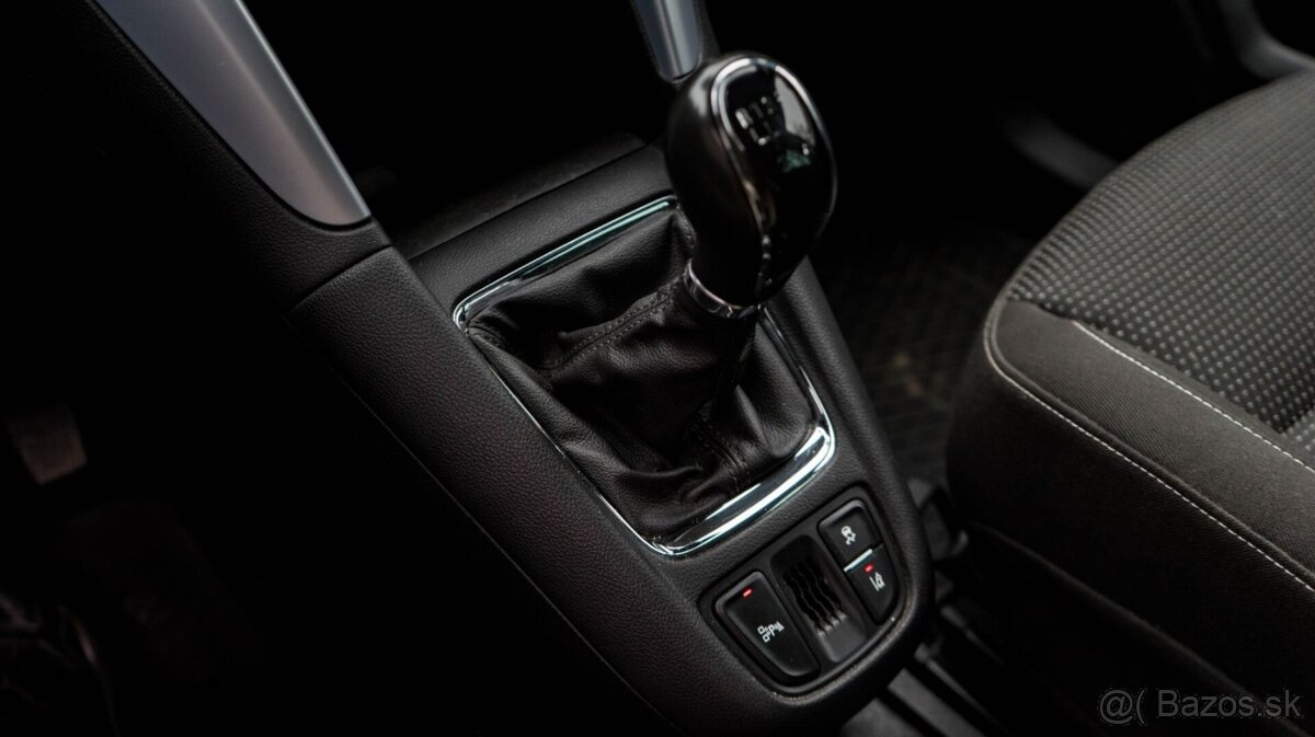 Opel Zafira Tourer 1.4 Benzín + LPG - 13