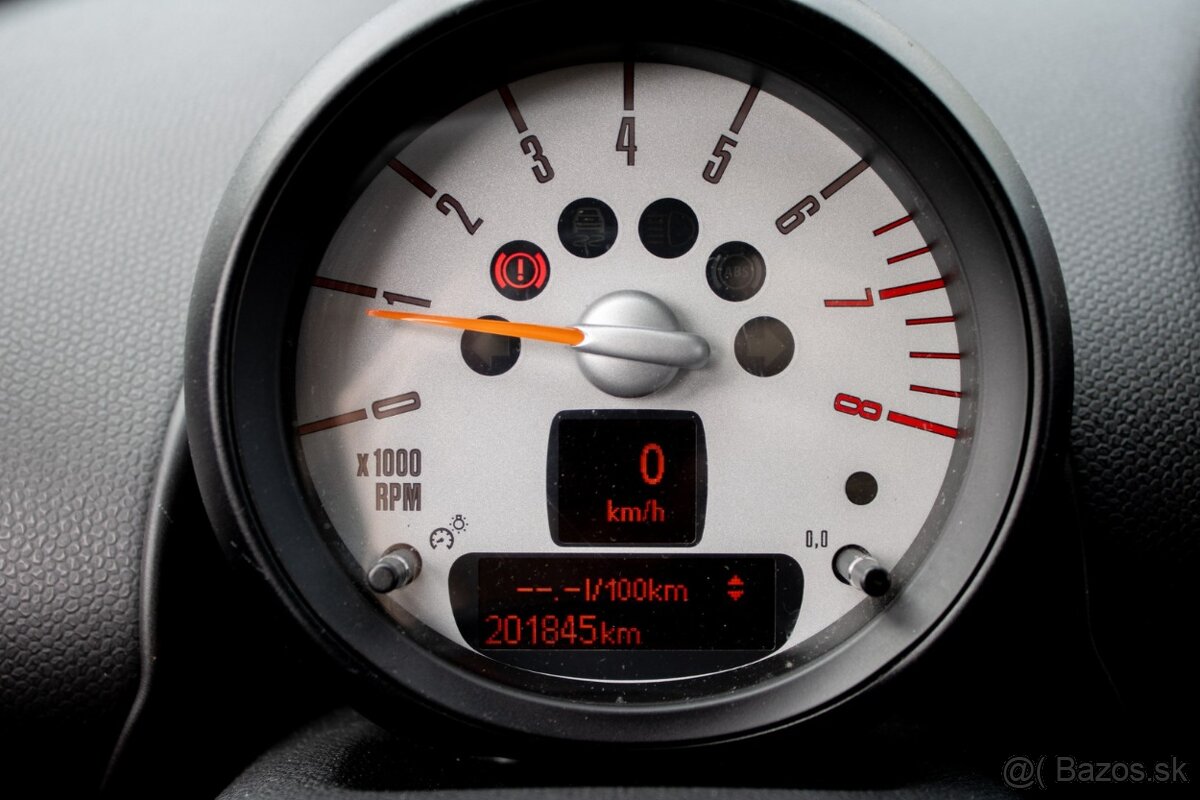 Mini Cooper Countryman 1.6i 85 kW - 13