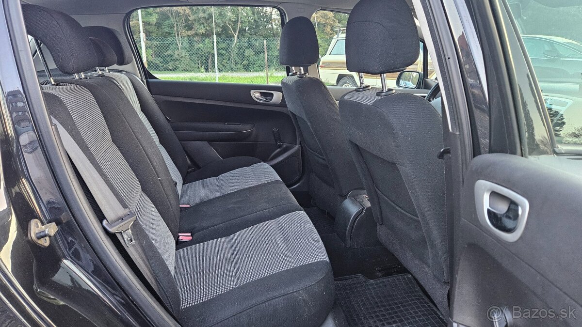 Peugeot 308 1.4 - 13