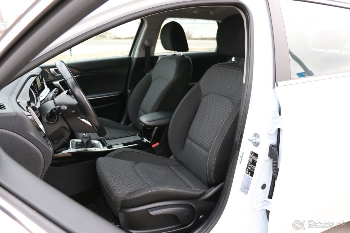 Kia Ceed SW 1.6 CRDi 136k First Edition - 13